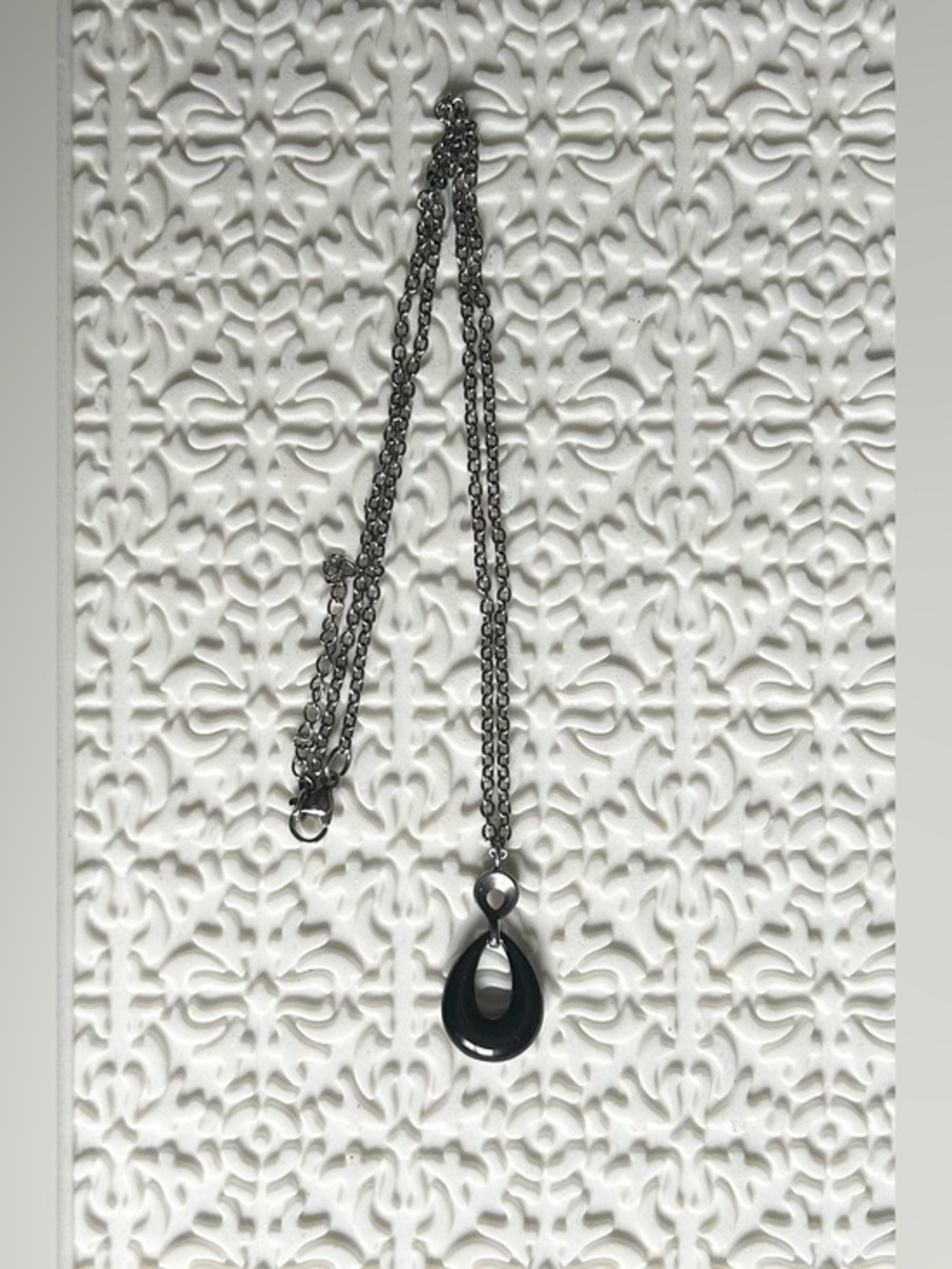 Elegant Black Teardrop Pendant Women Necklace, Silver-Tone Chain